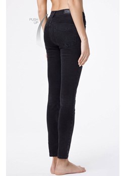 Jeansy damskie z wysokim stanem w kolorze czarnego melanżu CON-120, Kolor czarny melanż, Rozmiar S, Conte ze sklepu Primodo w kategorii Jeansy damskie - zdjęcie 144986466