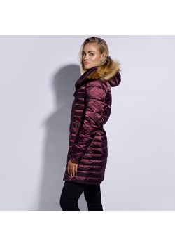 Damska kurtka puchowa z asymetrycznym zapięciem fioletowa ze sklepu WITTCHEN w kategorii Kurtki damskie - zdjęcie 145094067