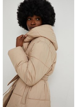 Answear Lab kurtka damska kolor beżowy zimowa ze sklepu ANSWEAR.com w kategorii Kurtki damskie - zdjęcie 145173599