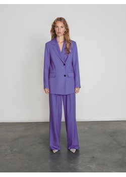 Reserved - Spodnie z zakładkami - Fioletowy ze sklepu Reserved w kategorii Spodnie damskie - zdjęcie 145216469