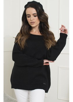 Sweter oversize z dekoltem na plecach w kolorze czarnym Sara, Kolor czarny, Rozmiar Oversize, KAMEA ze sklepu Primodo w kategorii Swetry damskie - zdjęcie 145466435