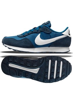 Buty Nike Md Valiant Jr CN8558 405 niebieskie ze sklepu ButyModne.pl w kategorii Buty sportowe dziecięce - zdjęcie 145518317