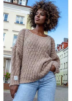 Sweter oversize w kolorze mocca F1499, Kolor mocca, Rozmiar S/M, Fobya ze sklepu Primodo w kategorii Swetry damskie - zdjęcie 145525016