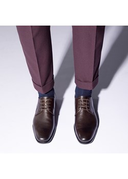 Męskie buty derby skórzane z plecionką z przodu ciemny brąz ze sklepu WITTCHEN w kategorii Buty eleganckie męskie - zdjęcie 145750385