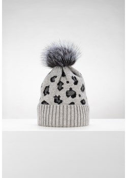 Szara czapka w panterkę z futrzanym pomponem ze sklepu Molton w kategorii Czapki zimowe damskie - zdjęcie 145762247