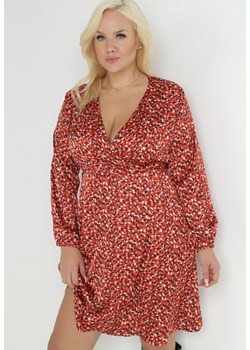Czerwona Sukienka Kopertowa z Gumką w Pasie Lizo ze sklepu Born2be Odzież w kategorii Sukienki - zdjęcie 146160719