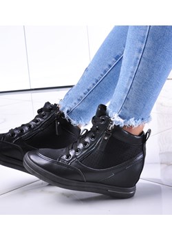 Czarne sneakersy damskie na koturnie /G6-2 12819 T796/ ze sklepu Pantofelek24.pl w kategorii Trampki damskie - zdjęcie 146178725