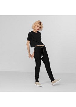 Damskie spodnie dresowe CHAMPION Rib Cuff Pants ze sklepu Sportstylestory.com w kategorii Spodnie damskie - zdjęcie 146189937