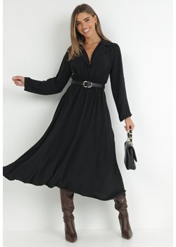 Czarna Sukienka z Kołnierzykiem i Marszczoną Gumką w Talii Zali ze sklepu Born2be Odzież w kategorii Sukienki - zdjęcie 146395119