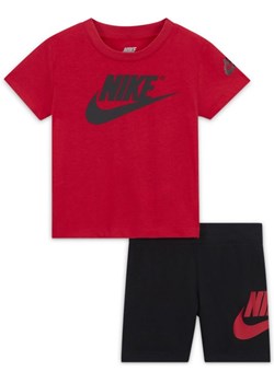 Zestaw T-shirt i spodenki dla niemowląt (12–24 M) Jordan - Czerń ze sklepu Nike poland w kategorii Odzież dla niemowląt - zdjęcie 146819388