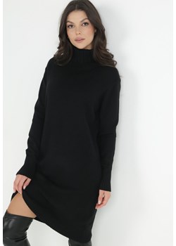 Czarna Pudełkowa Sukienka Dzianinowa z Golfem Chissa ze sklepu Born2be Odzież w kategorii Sukienki - zdjęcie 146978528