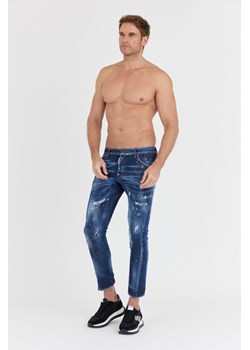 DSQUARED2 - Granatowe jeansy SUPER TWINKIE JEANS S71LB1110 ze sklepu outfit.pl w kategorii Jeansy męskie - zdjęcie 147148215