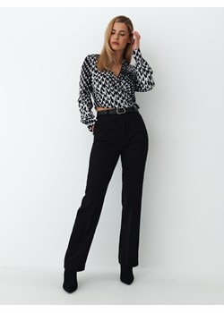 Mohito - Eleganckie spodnie z paskiem - Czarny ze sklepu Mohito w kategorii Spodnie damskie - zdjęcie 147164739