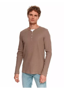 T-shirt ze strukturalnej bawełny ze sklepu Top Secret w kategorii T-shirty męskie - zdjęcie 147435198