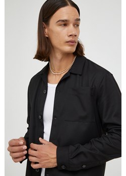 Bruuns Bazaar koszula męska kolor czarny regular z kołnierzykiem klasycznym ze sklepu ANSWEAR.com w kategorii Koszule męskie - zdjęcie 147580635