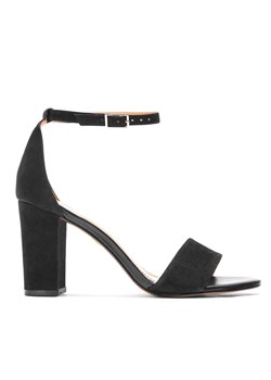 Czarne sandały damskie ze sklepu Kazar w kategorii Sandały damskie - zdjęcie 148092608