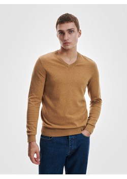 Reserved - Sweter z dekoltem V - Brązowy ze sklepu Reserved w kategorii Swetry męskie - zdjęcie 148132015