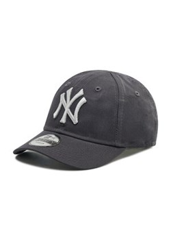 Czapka z daszkiem New Era - New York Yankees League Essential 60222492 Szary ze sklepu eobuwie.pl w kategorii Czapki z daszkiem męskie - zdjęcie 148189837