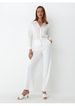 Mohito - Koszula oversize z wiązaniem - Biały ze sklepu Mohito w kategorii Koszule damskie - zdjęcie 148269586