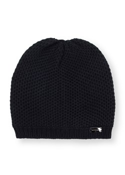 Damska czapka o gęstym splocie klasyczna czarna ze sklepu WITTCHEN w kategorii Czapki zimowe damskie - zdjęcie 148276689