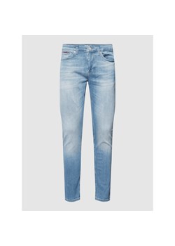 Jeansy o kroju slim fit z naszywką z logo model ‘AUSTIN’ ze sklepu Peek&Cloppenburg  w kategorii Jeansy męskie - zdjęcie 148360228