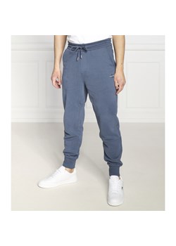 CALVIN KLEIN JEANS Spodnie dresowe MICRO MONOLOGO | Regular Fit ze sklepu Gomez Fashion Store w kategorii Spodnie męskie - zdjęcie 148363225