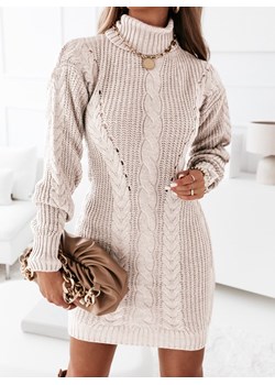 Beżowa sukienka swetrowa z  golfem i ozdobnym splotem Brites - beżowy ze sklepu pakuten.pl w kategorii Sukienki - zdjęcie 148402448