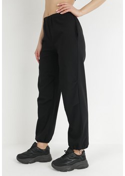 Czarne Bawełniane Spodnie z Gumką w Pasie Vemivi ze sklepu Born2be Odzież w kategorii Spodnie damskie - zdjęcie 148403225