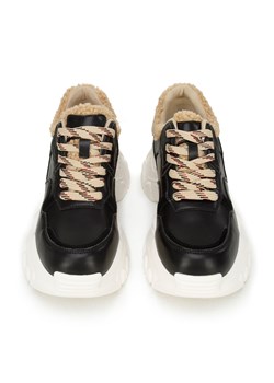 Damskie sneakersy ze sztucznym futrem czarno-beżowe ze sklepu WITTCHEN w kategorii Buty sportowe damskie - zdjęcie 148405466