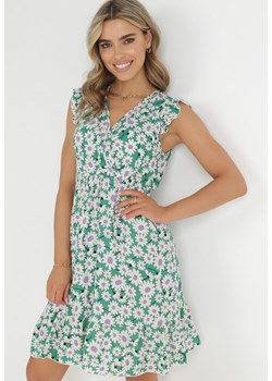 Zielona Rozkloszowana Sukienka z Wiskozy z Gumką w Pasie Ilusoum ze sklepu Born2be Odzież w kategorii Sukienki - zdjęcie 148474785