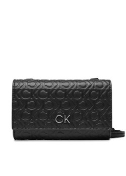 Torebka Calvin Klein - Re-Lock Mini Bag Emb Mono K60K610232 BAX ze sklepu eobuwie.pl w kategorii Listonoszki - zdjęcie 148495349