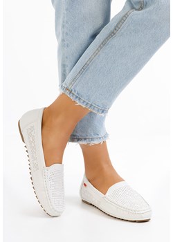 Białe mokasyny damskie Yareli ze sklepu Zapatos w kategorii Mokasyny damskie - zdjęcie 148524967