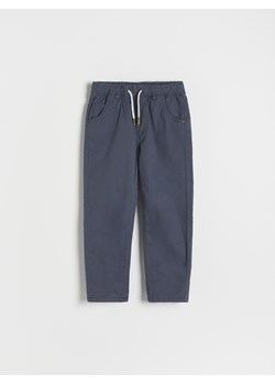 Reserved - Tkaninowe spodnie z ociepleniem - granatowy ze sklepu Reserved w kategorii Spodnie chłopięce - zdjęcie 148596688