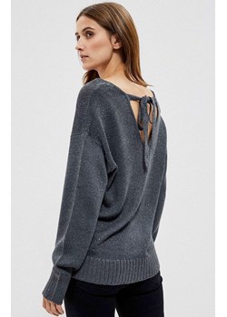 Sweter oversize z dekoltem na plecach w kolorze grafitowym 3704, Kolor grafitowy, Rozmiar XS, Moodo ze sklepu Primodo w kategorii Swetry damskie - zdjęcie 148677566