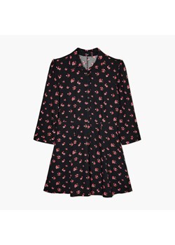 Cropp - Koszulowa sukienka w kwiaty - Czarny ze sklepu Cropp w kategorii Sukienki - zdjęcie 148984056