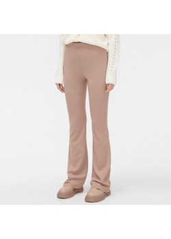 Cropp - Beżowe legginsy flare - Beżowy ze sklepu Cropp w kategorii Spodnie damskie - zdjęcie 148984217