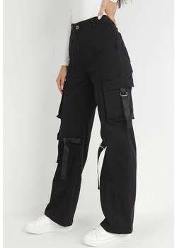 Czarne Jeansy Cargo z Szerokimi Kieszeniami Zhuni ze sklepu Born2be Odzież w kategorii Spodnie damskie - zdjęcie 149034229