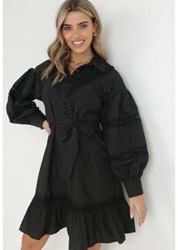 Czarna Koszulowa Sukienka z Bufiastym Rękawem i Ażurowymi Wstawkami Staples ze sklepu Born2be Odzież w kategorii Sukienki - zdjęcie 149070518