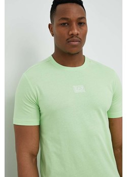 EA7 Emporio Armani t-shirt bawełniany kolor zielony z aplikacją ze sklepu ANSWEAR.com w kategorii T-shirty męskie - zdjęcie 149103907