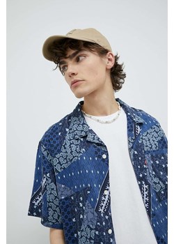 Levi&apos;s koszula męska kolor granatowy regular ze sklepu ANSWEAR.com w kategorii Koszule męskie - zdjęcie 149159706
