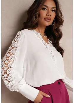 Biała Koronkowa Koszula z Ozdobnym Dekoltem i Guzikami Mylie ze sklepu Renee odzież w kategorii Koszule damskie - zdjęcie 149195066