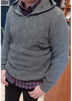 Sweter męski szary z kapturem, premium, wełna z akrylem ze sklepu ATELIER-ONLINE w kategorii Bluzy męskie - zdjęcie 149367117