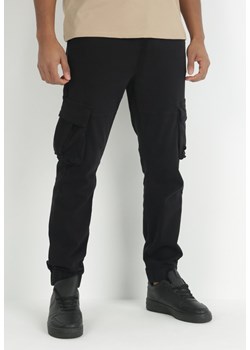 Czarne Spodnie Bojówki z Kieszeniami I Gumką w Pasie Aidon ze sklepu Born2be Odzież w kategorii Spodnie męskie - zdjęcie 149390478