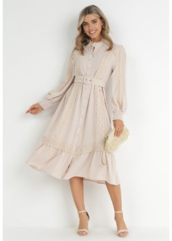 Beżowa Sukienka Koszulowa z Paskiem I Koronkowymi Wstawkami Nolenne ze sklepu Born2be Odzież w kategorii Sukienki - zdjęcie 149465298