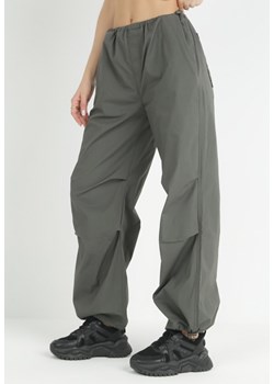 Szare Spodnie Spadochronowe ze Stoperami Wakely ze sklepu Born2be Odzież w kategorii Spodnie damskie - zdjęcie 149481817