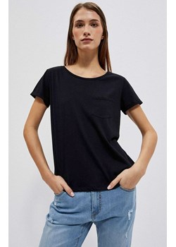 Bawełniany t-shirt z kieszonką w kolorze czarnym 4050, Kolor czarny, Rozmiar XS, Moodo ze sklepu Primodo w kategorii Bluzki damskie - zdjęcie 149491847