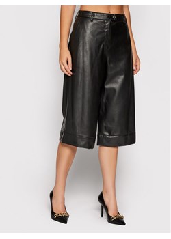 Trussardi Spodnie z imitacji skóry 56P00250 Czarny Regular Fit ze sklepu MODIVO w kategorii Spodnie damskie - zdjęcie 149861585
