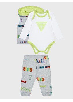 Guess Komplet body, spodnie i kamizelka P3RG01 KA6W0 Kolorowy Regular Fit ze sklepu MODIVO w kategorii Odzież dla niemowląt - zdjęcie 150019368