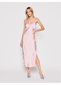Pepe Jeans Sukienka koktajlowa Lila PL952840 Różowy Regular Fit ze sklepu MODIVO w kategorii Sukienki - zdjęcie 150243837