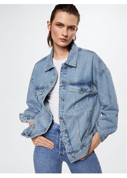 Mango Kurtka jeansowa Dafne 37010093 Niebieski Oversize ze sklepu MODIVO w kategorii Kurtki damskie - zdjęcie 150367815